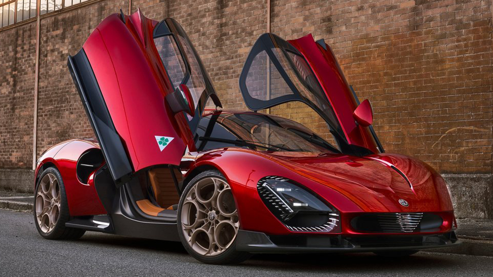 Η Alfa Romeo εγκατέλειψε το πλάνο να γίνει ηλεκτρική έως το 2027